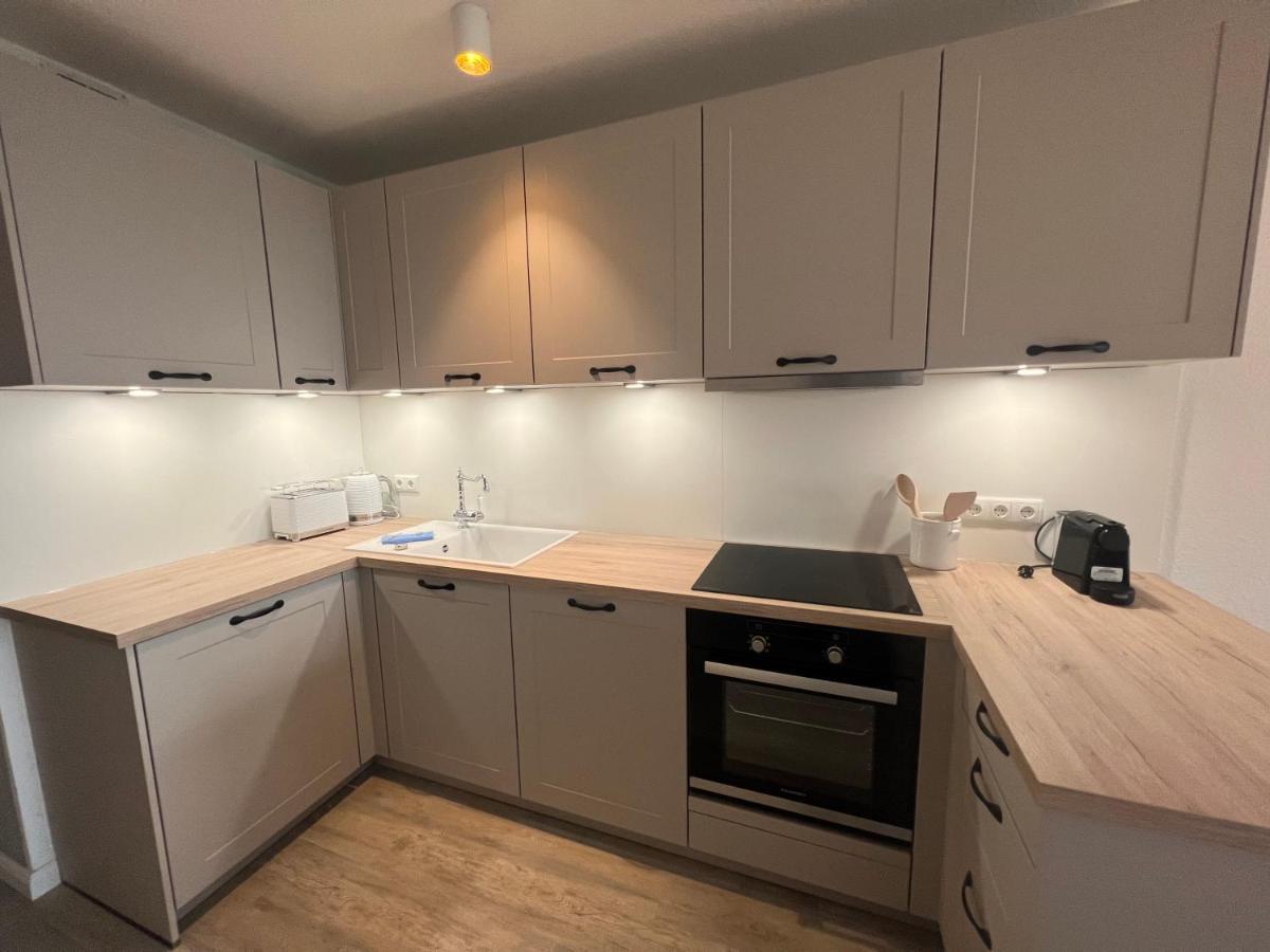 Moderne 3-Zi-Wohnung Mit Meerblick Direkt Am Strand Шарбойц Экстерьер фото