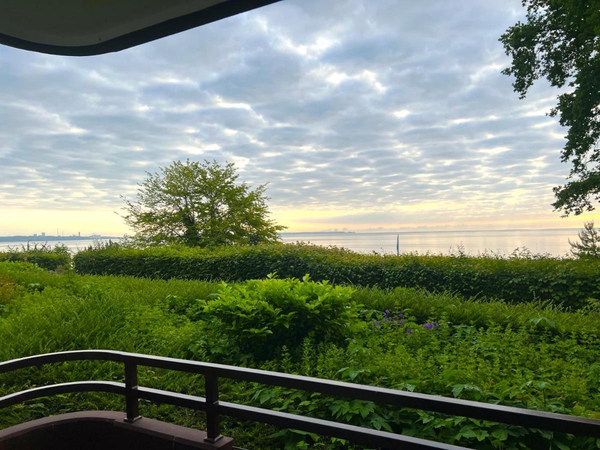 Moderne 3-Zi-Wohnung Mit Meerblick Direkt Am Strand Шарбойц Экстерьер фото