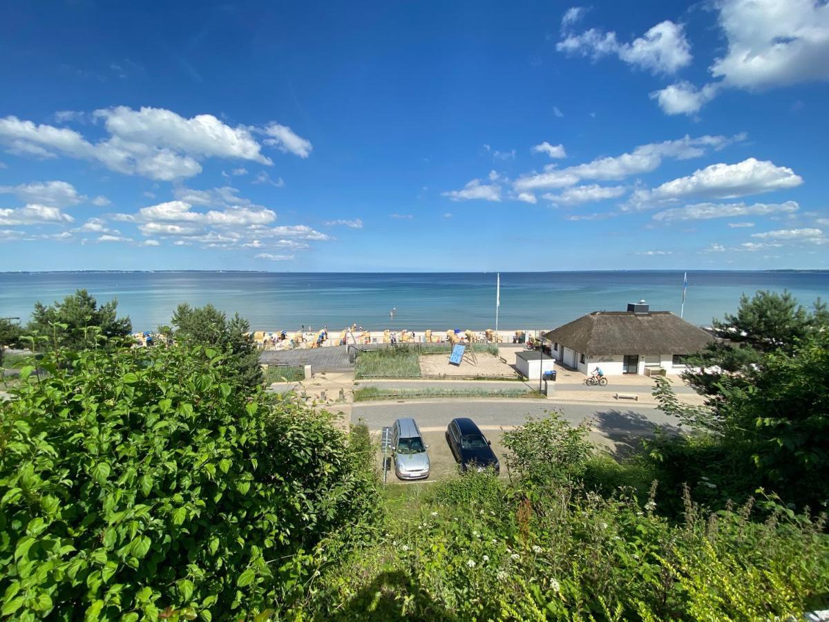 Moderne 3-Zi-Wohnung Mit Meerblick Direkt Am Strand Шарбойц Экстерьер фото