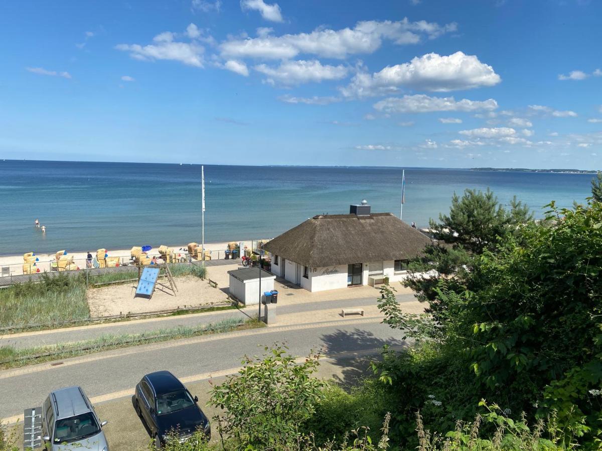Moderne 3-Zi-Wohnung Mit Meerblick Direkt Am Strand Шарбойц Экстерьер фото