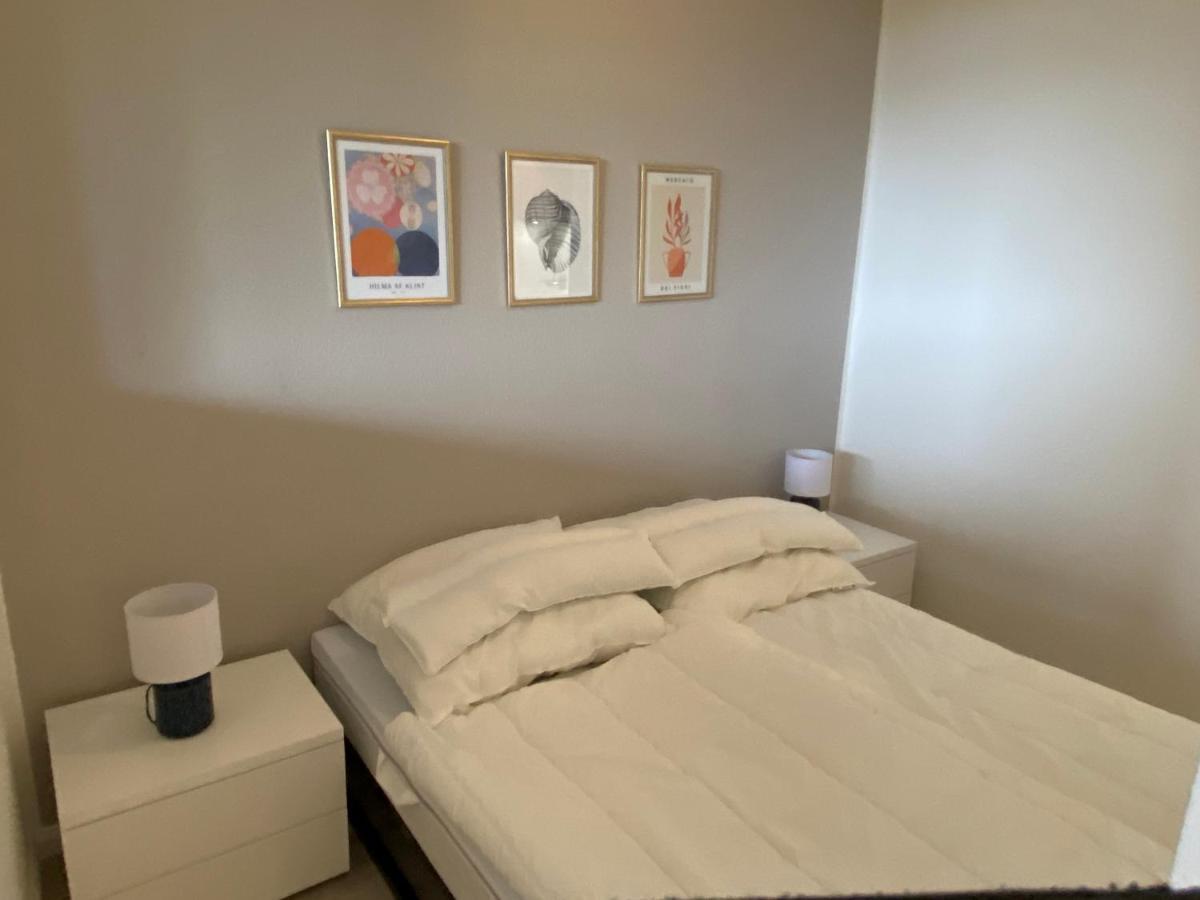 Moderne 3-Zi-Wohnung Mit Meerblick Direkt Am Strand Шарбойц Экстерьер фото