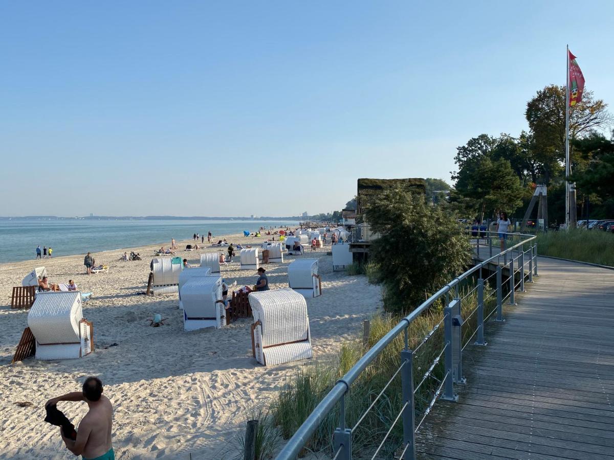 Moderne 3-Zi-Wohnung Mit Meerblick Direkt Am Strand Шарбойц Экстерьер фото
